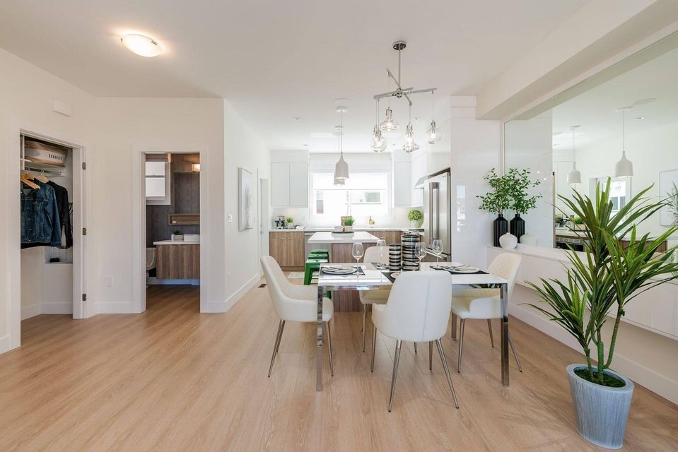 Kitchen and Dining Room in the Isola Townhouse Development in Surrey BC sold by Vantage West Project Sales