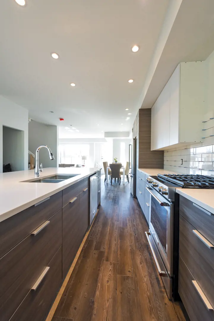 The Lakeview Terrace kitchen, a real estate development in Kelowna sold by Vantage West Project Sales.