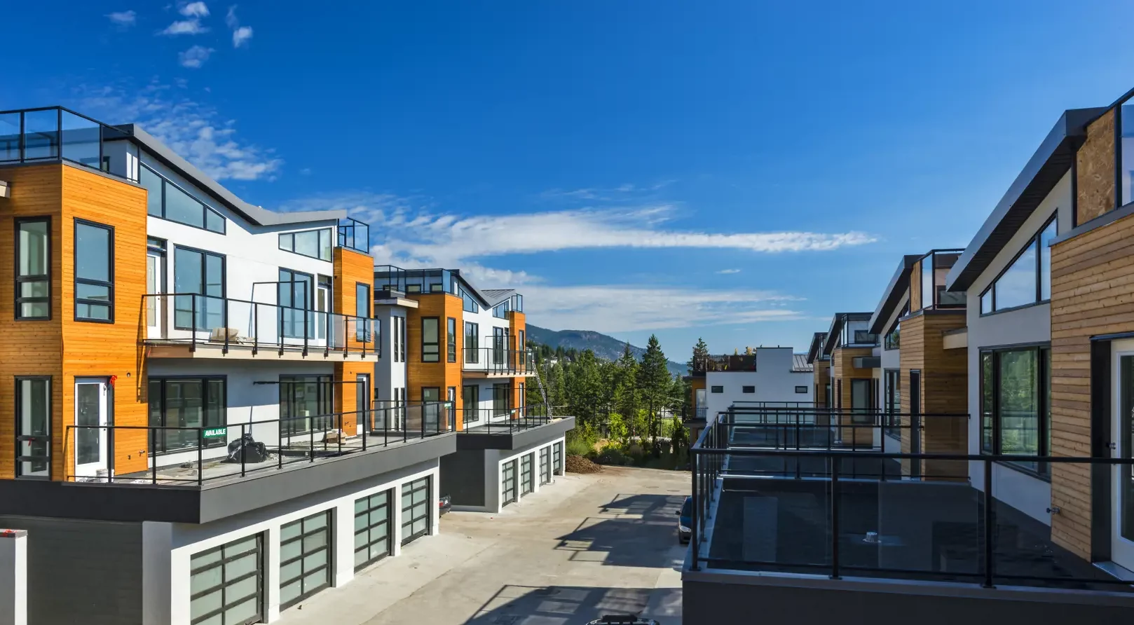 The Lakeview Terrace exterior view, a real estate development in Kelowna sold by Vantage West Project Sales.
