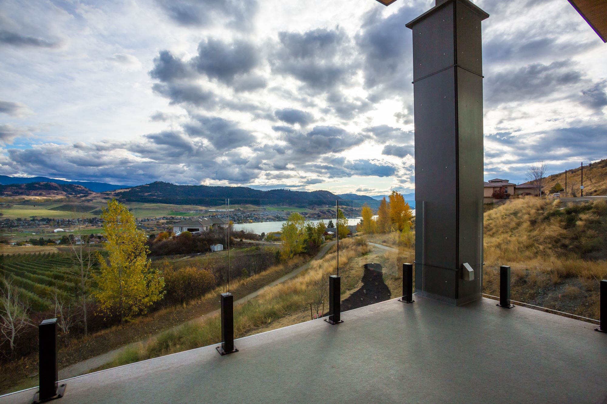 The Vista Villas Deck View real estate development sold by Vantage West Project Sales.